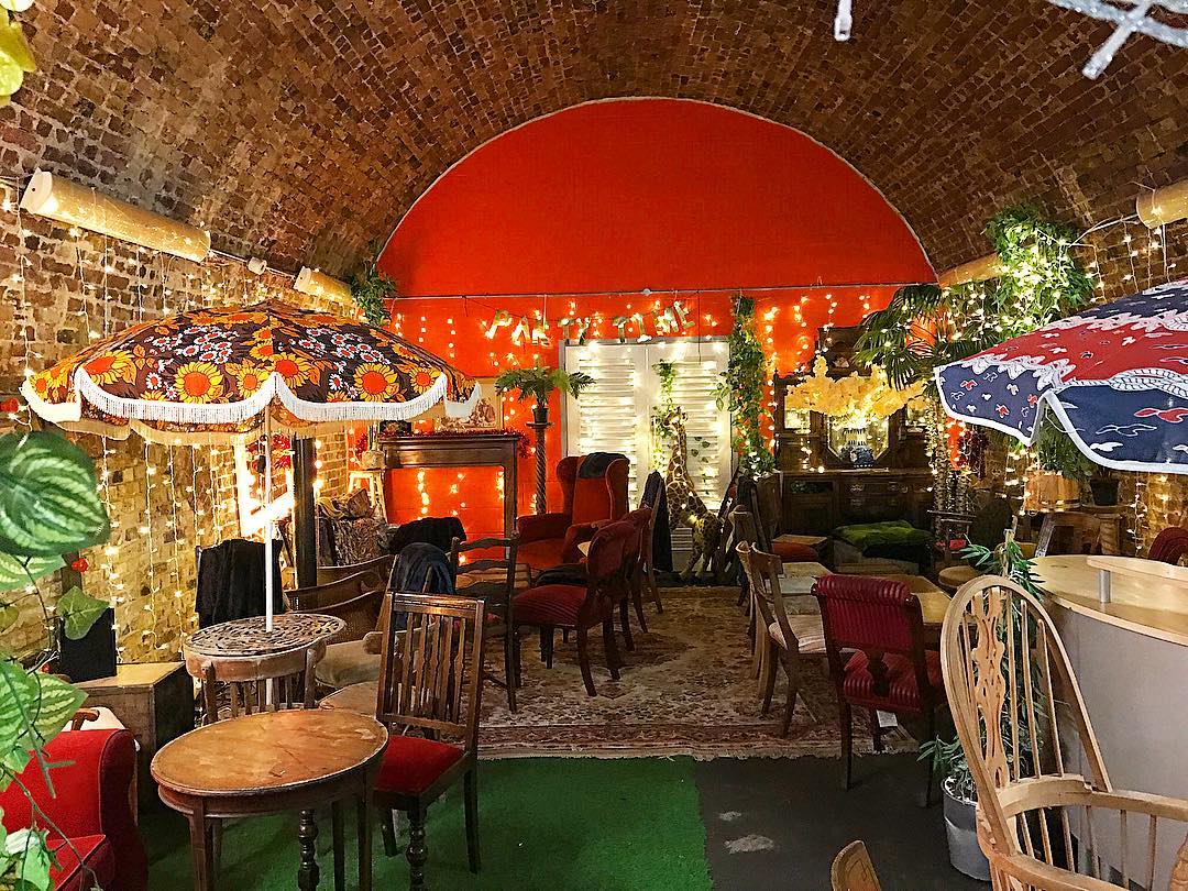 Dog Friendly London Hotels, Pubs and Restaurants